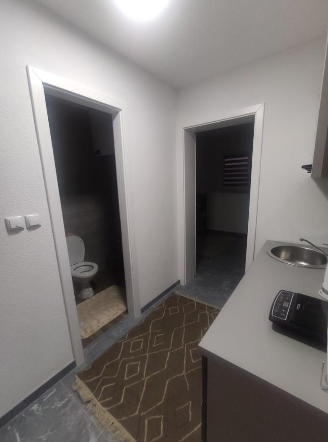 Apartmán Neer Zivinice Exteriér fotografie