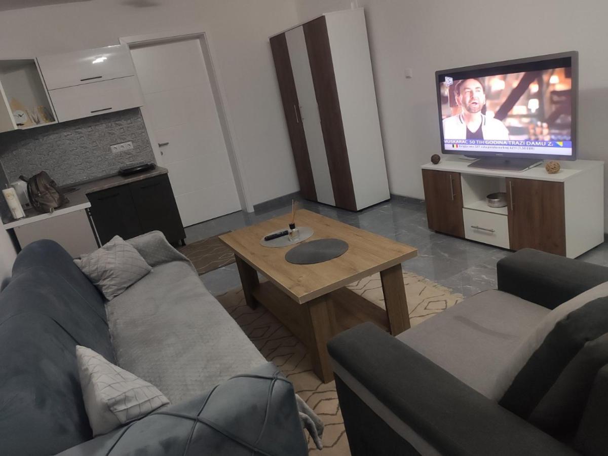 Apartmán Neer Zivinice Exteriér fotografie